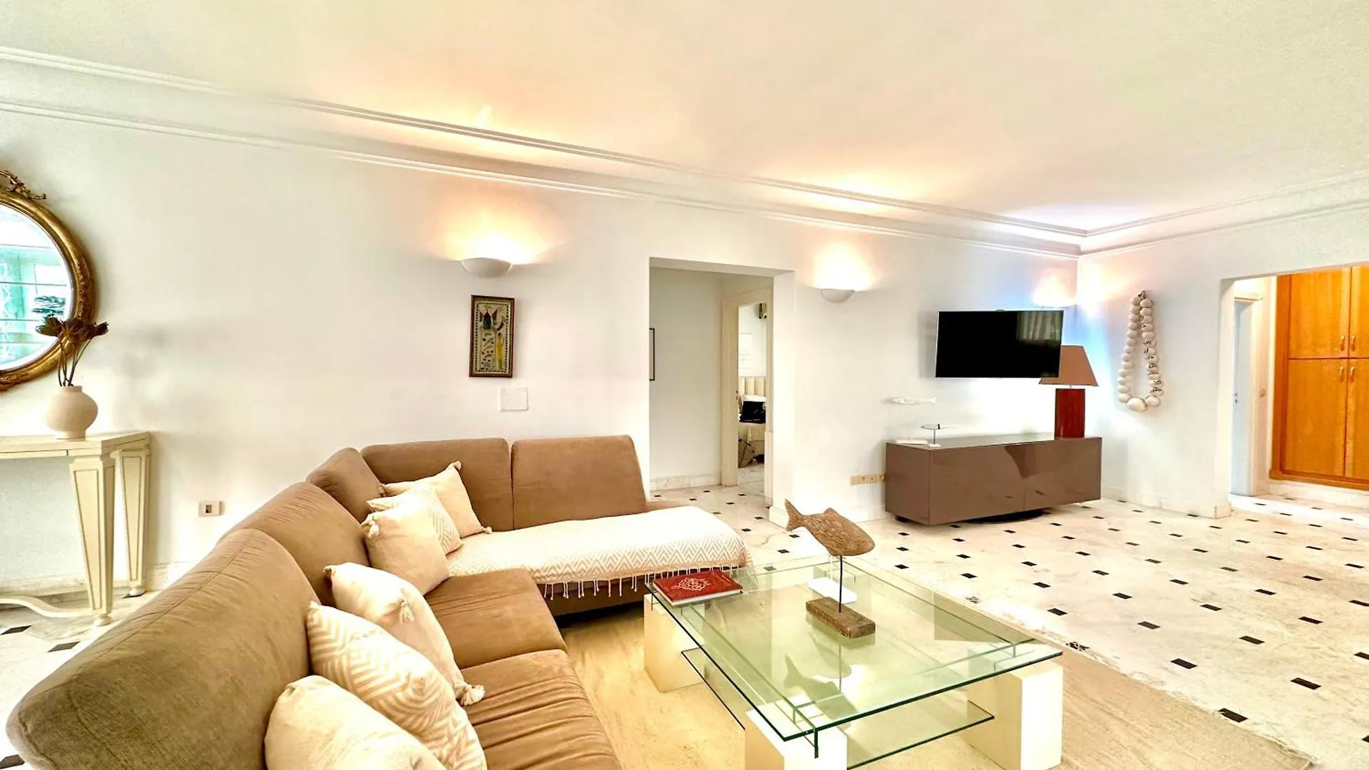 Apartment Carthage Spacious And Cosy With Amazing Terrace Douar ech Chott
